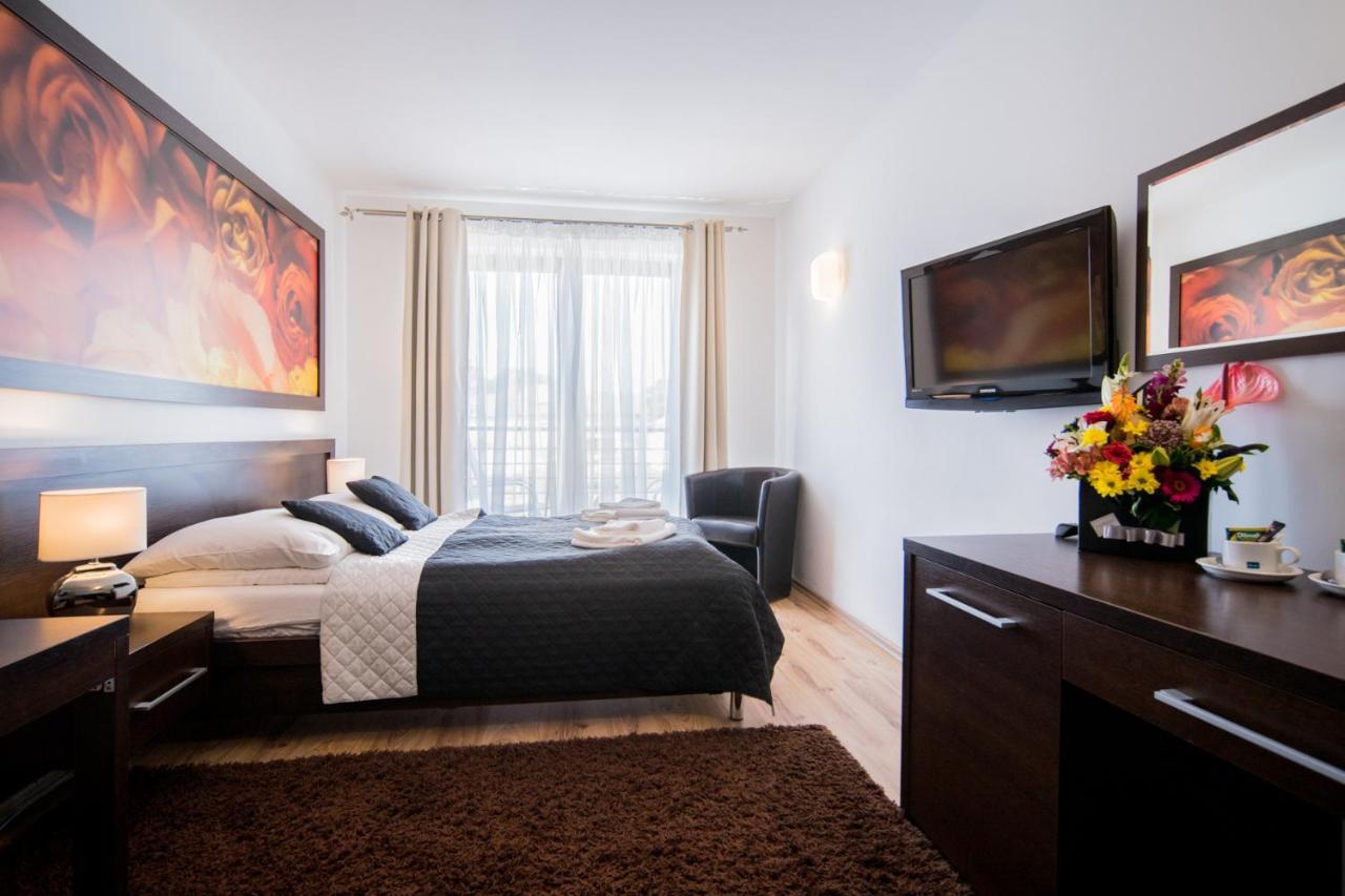 Delfin Bed and Breakfast Międzywodzie Exteriör bild